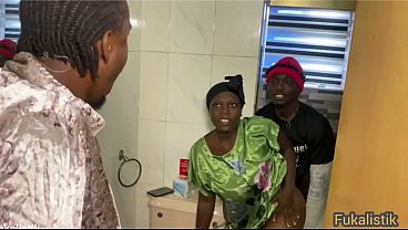 Fodo Escondido A Mulher Do Vizinho No Banheiro Com Negão Sem Camisinha