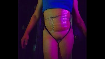 Travesti de armário cada vez mais gostosa transando
